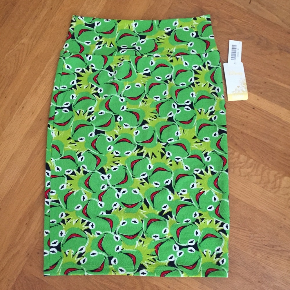 LuLaRoe Disney Kermit M Cassie BNWT